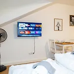 Nettes Kleines Apartment Mit Stellplatz